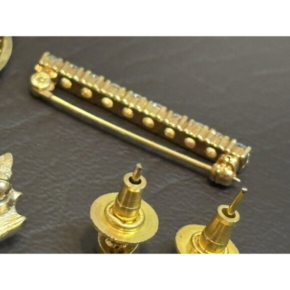 Vintage Jewelry Lot Trifari Rhinestone Faux Pearl Brooch Pin Crystal Earrings - Picture 9 of 12